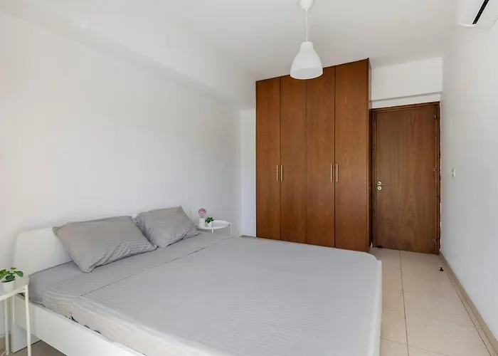 Center, Walking To The Апартаменти *