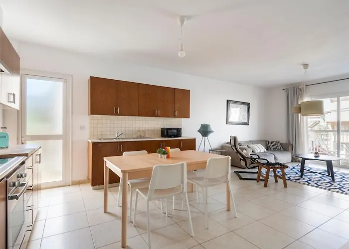 Lägenhet Center, Walking To The *